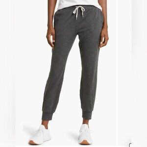 Vuori Performance Joggers Size M